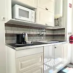 Hidden Gem Rustic Modern 2 Bedroom Flat Appartement *