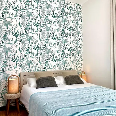 Hidden Gem Rustic Modern 2 Bedroom Flat *